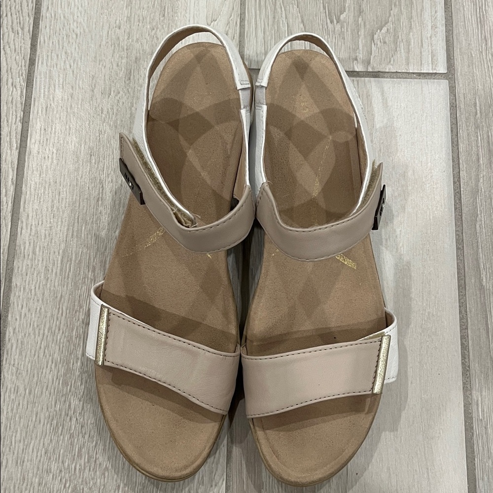 NAOT Women’s Sandals Podiatrist Approved White, Beige, Gold-Size 41-US 10 - Picture 5 of 11
